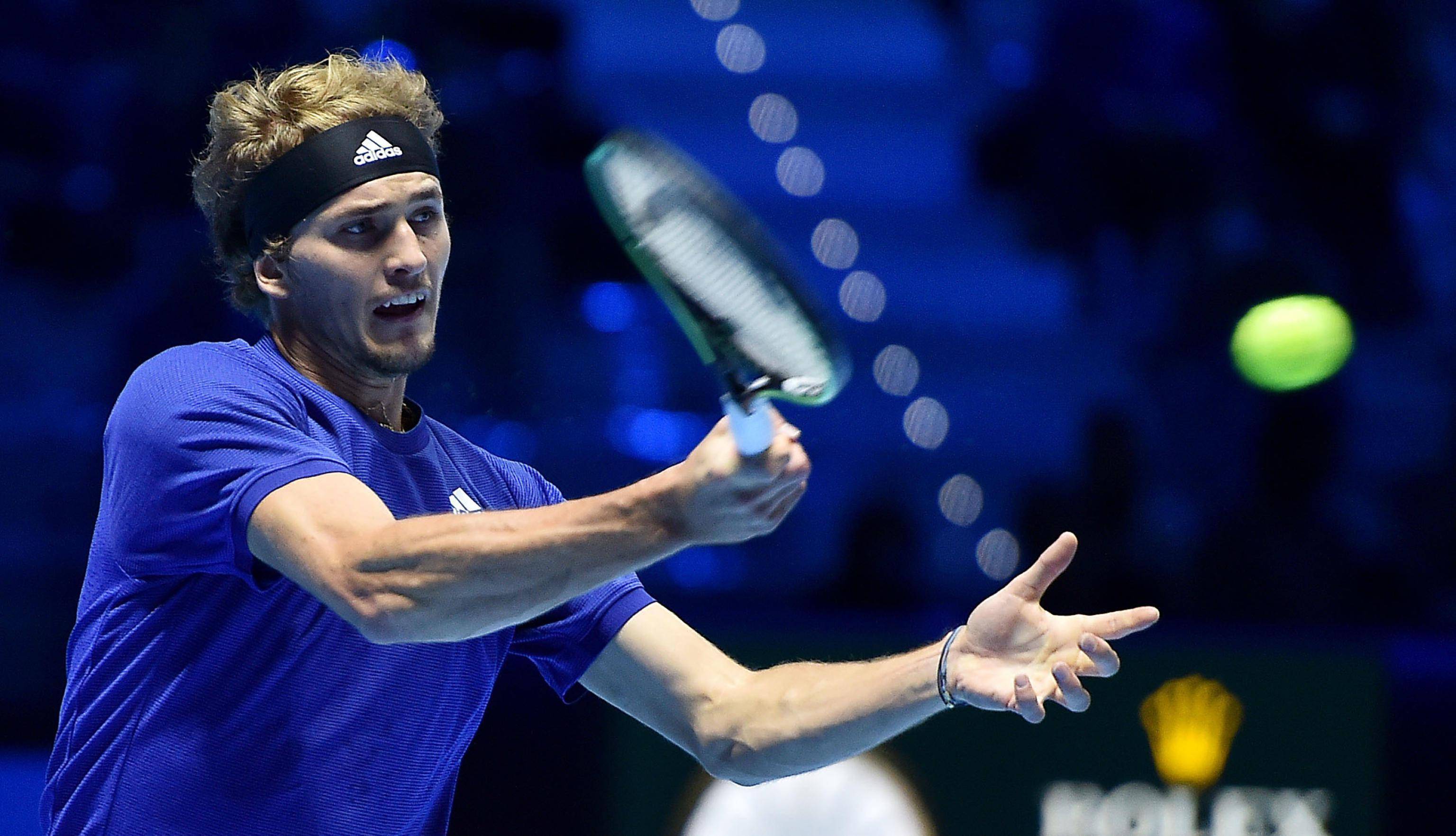 世界网球队强势英国网球队，兹维列夫统治全场的简单介绍