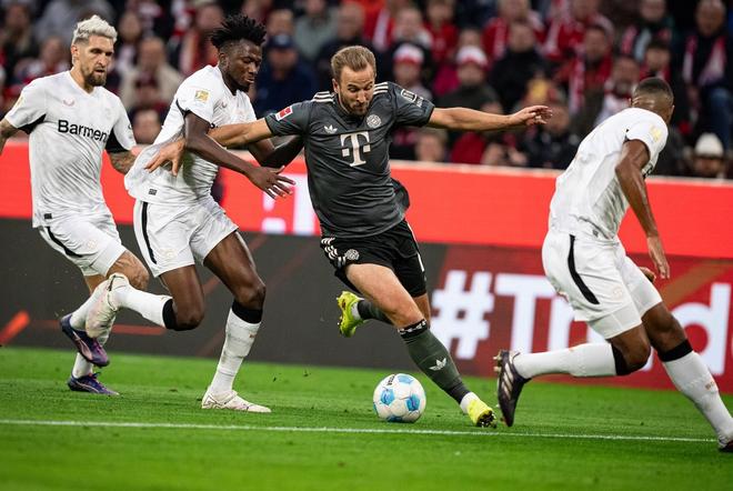 包含勒沃库森碾压巴萨，哈里·凯恩爆发神勇的词条