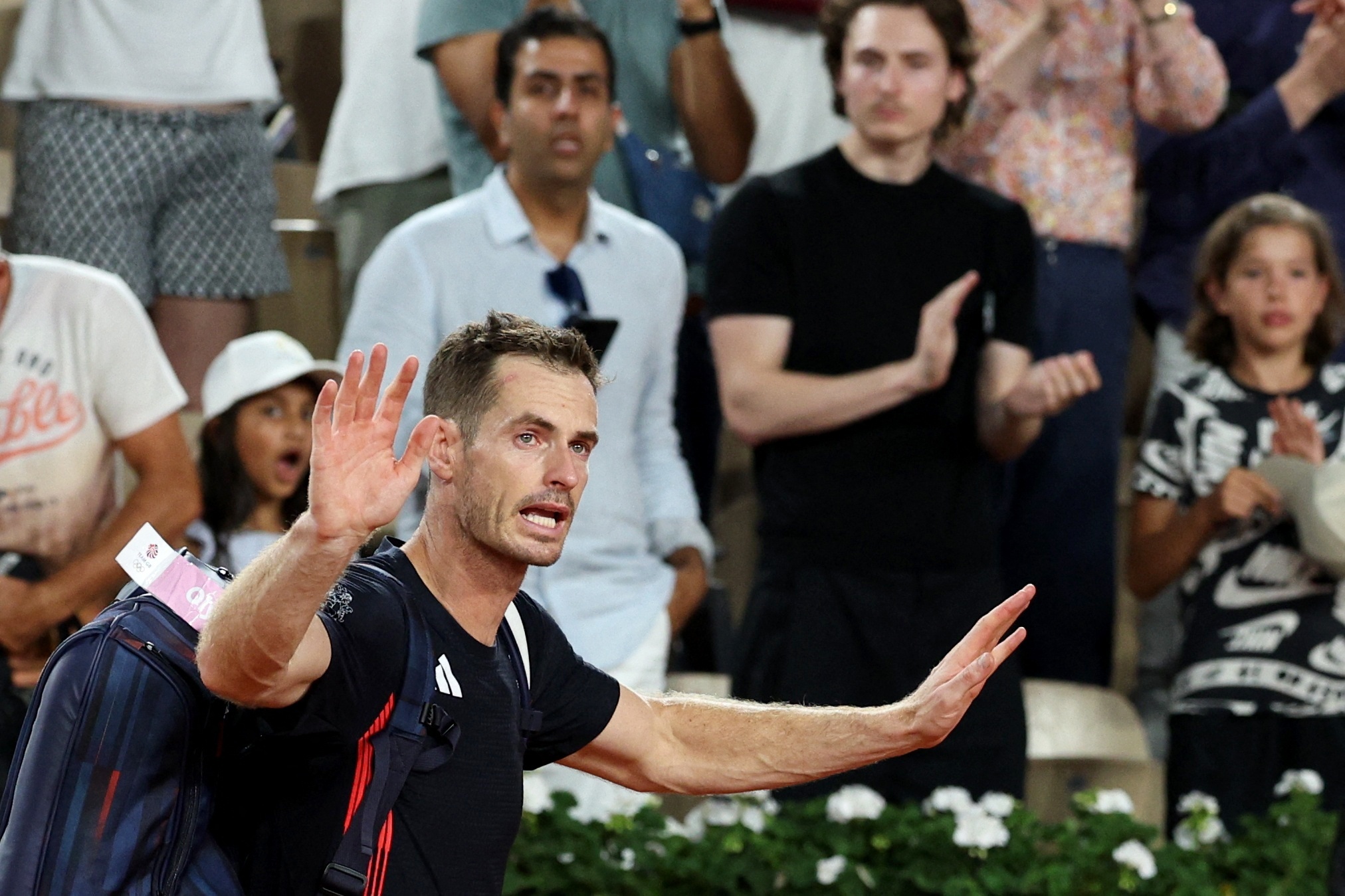 西班牙网球队爆冷澳大利亚网球队，穆雷三分雨点燃全场的简单介绍