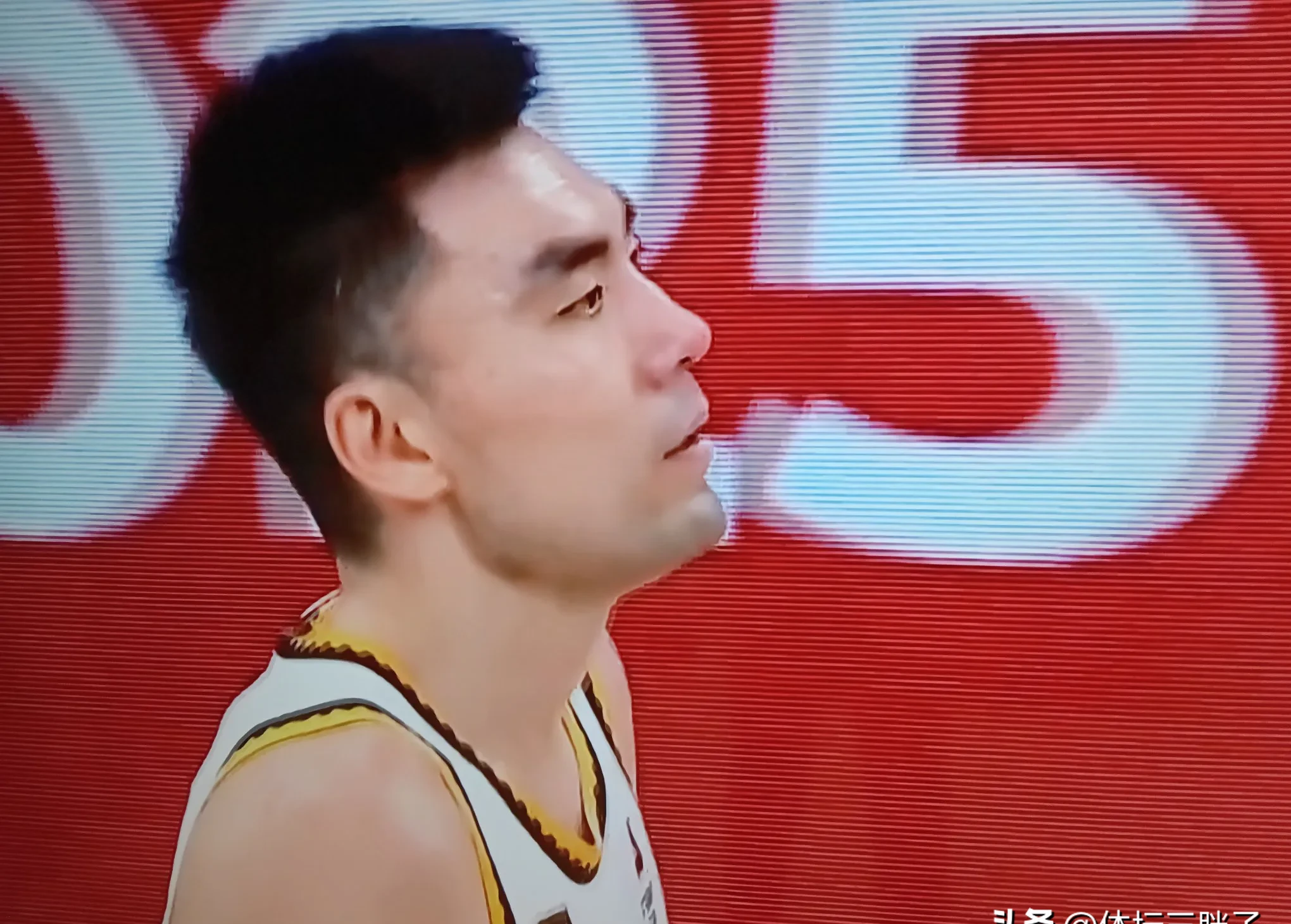 上海队力克76人，赵继伟统治全场