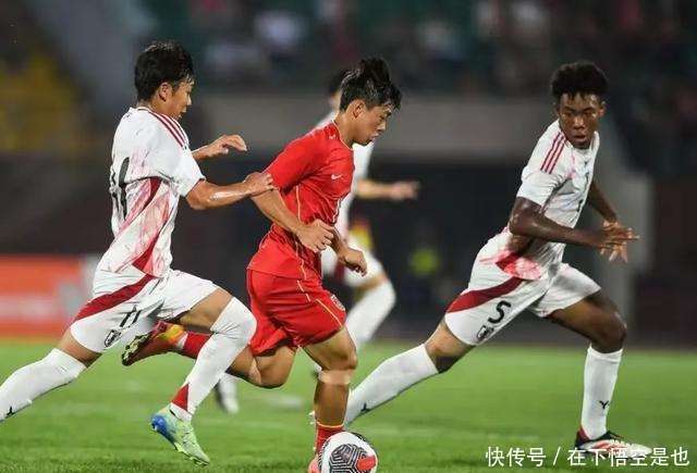 关于中国足球联盟战况激烈,球员表现出色的信息 关于中国足球联盟战况激烈,球员表现出色的信息