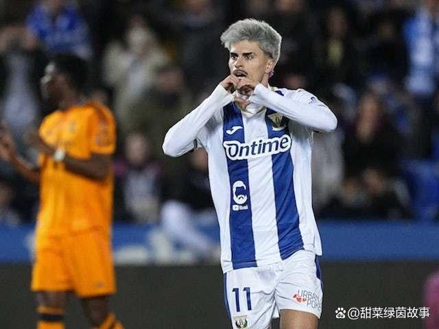 瓦伦西亚主场力克莱加内斯，取得胜利