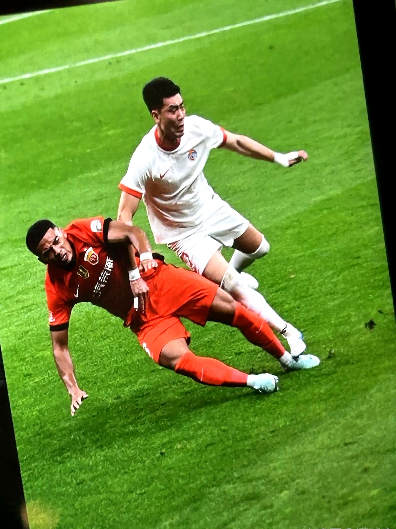 包含激烈对抗即将上演，谁能在场上展现最佳状态？的词条