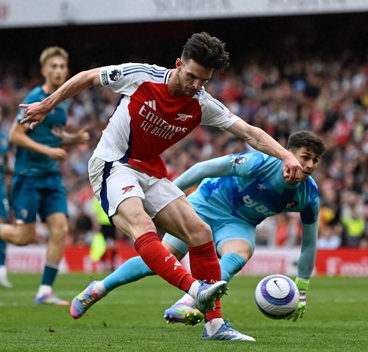 阿森纳主场取胜守住欧冠席位 阿森纳主场取胜守住欧冠席位