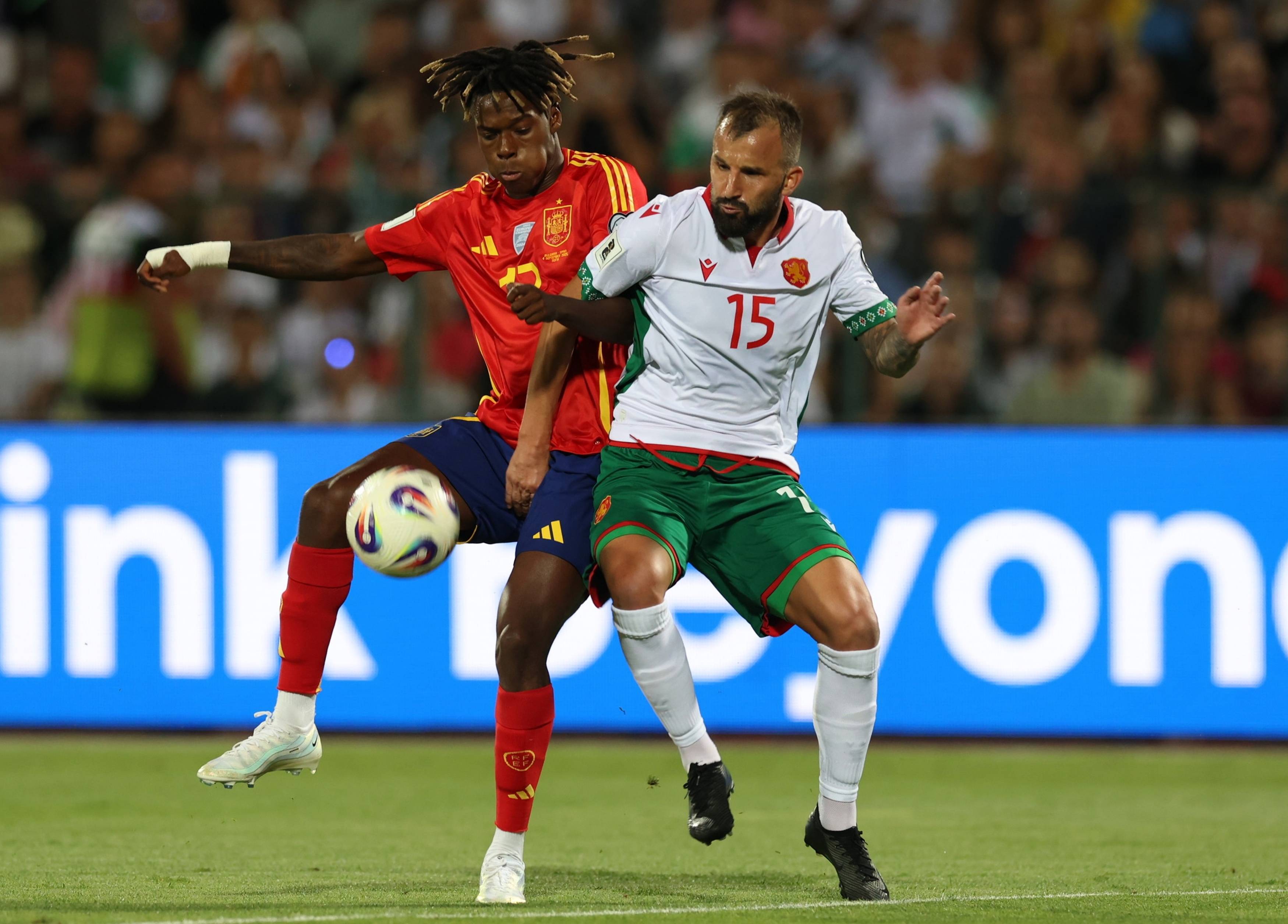 法国鏖战希腊，奥亚尔萨瓦尔点燃赛场的简单介绍