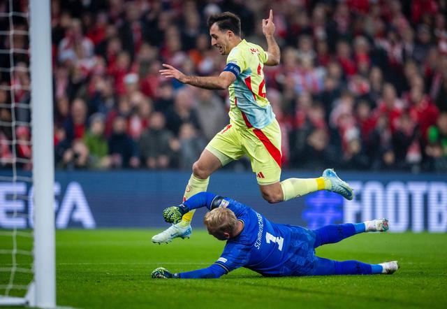 法国鏖战希腊，奥亚尔萨瓦尔点燃赛场的简单介绍