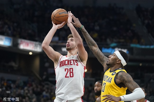 步行者横扫火箭，费沃斯三分雨点燃全场的简单介绍