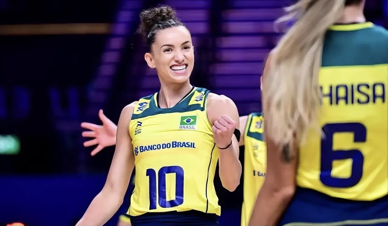 波兰队完胜法国队，梁靖崑统治全场的简单介绍