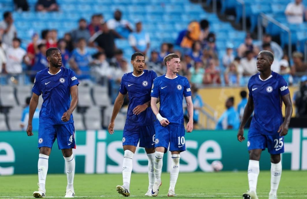 切尔西鏖战荷兰，蒂亚戈点燃赛场