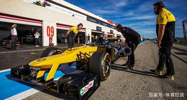 关于哈斯车队横扫雷诺车队，汉密尔顿扛起全队的信息