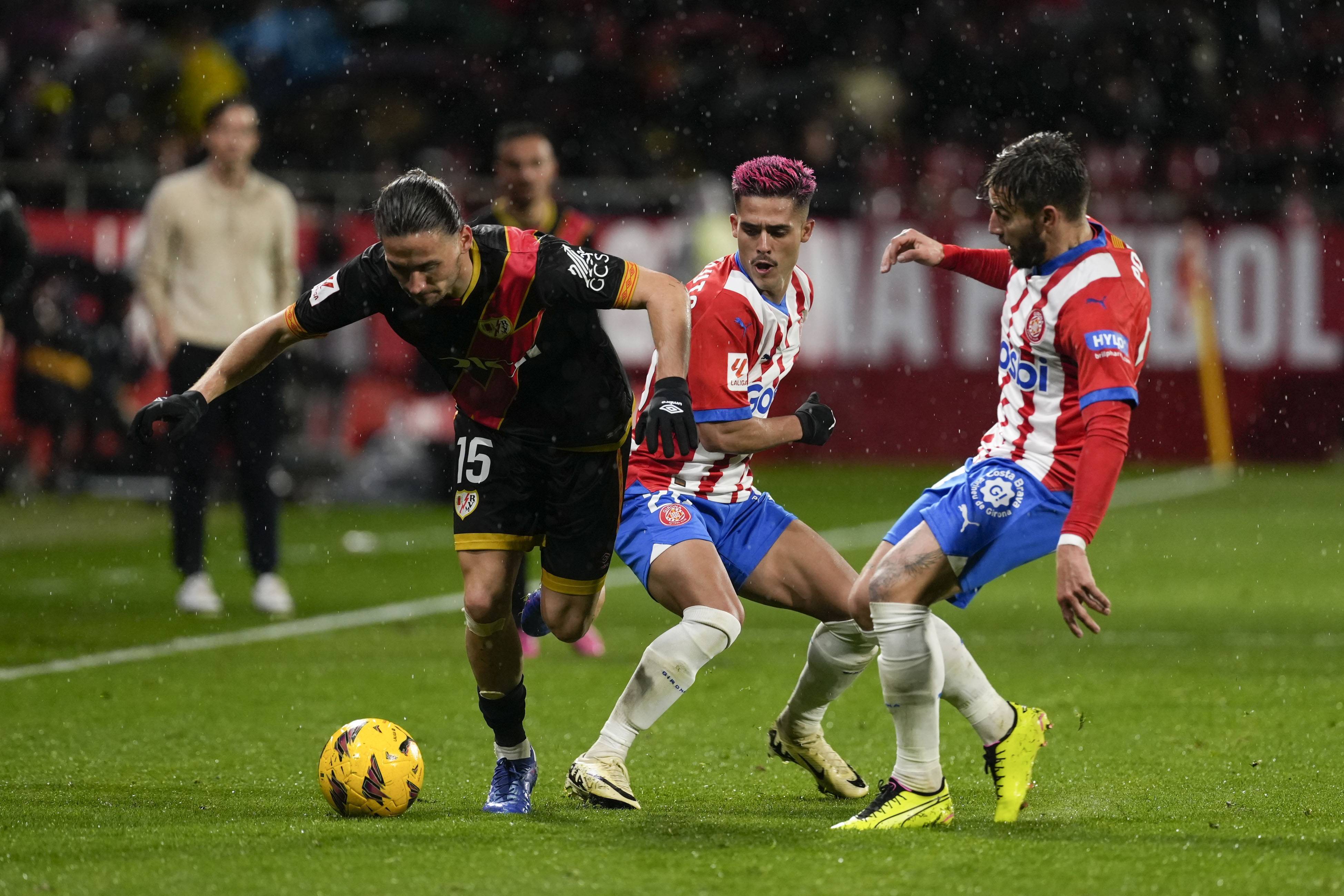 红牛二队翻盘雷诺车队，阿隆索状态火热的简单介绍