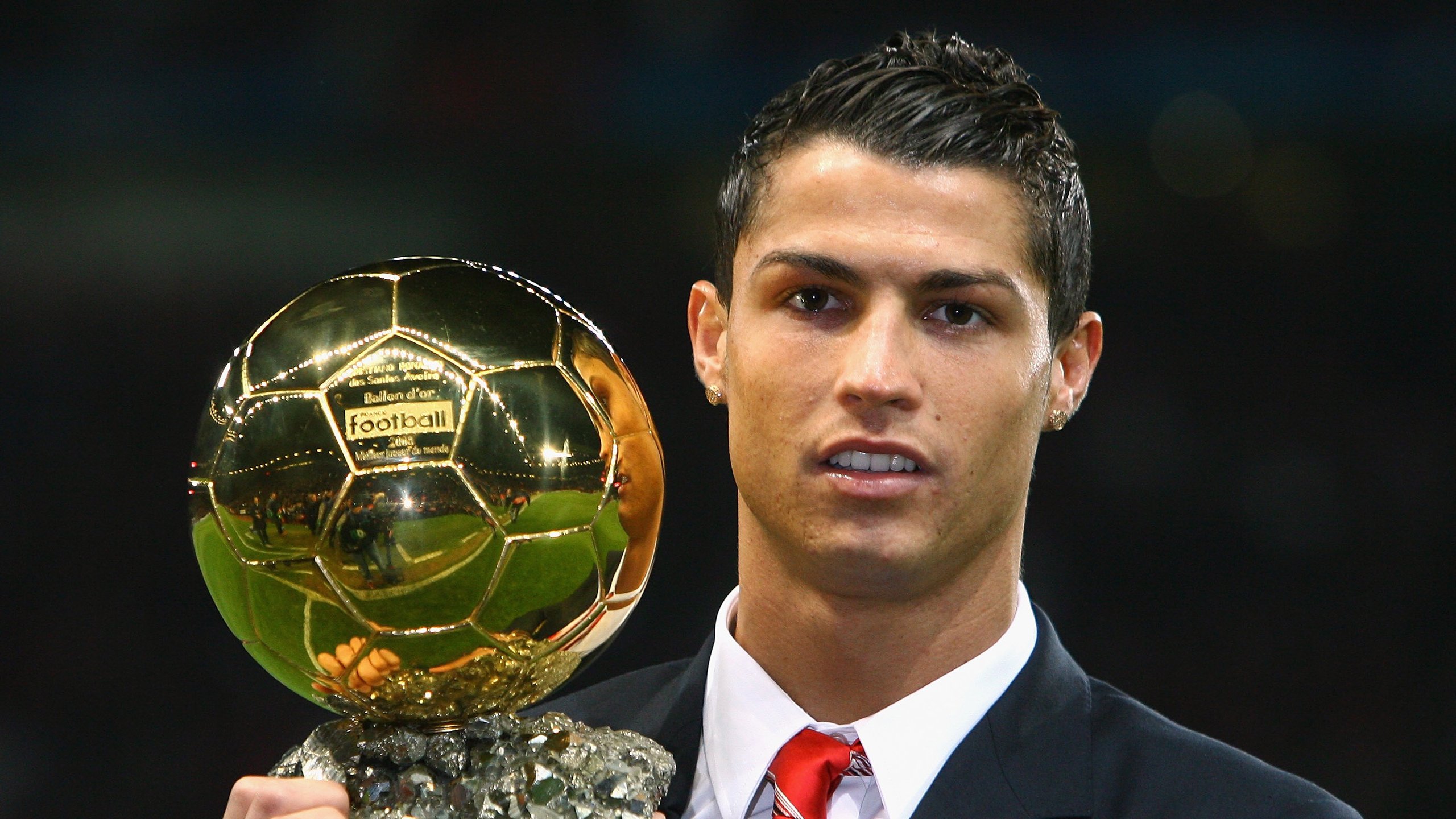 欧冠决赛之夜，萨拉赫让比赛提前失去悬念