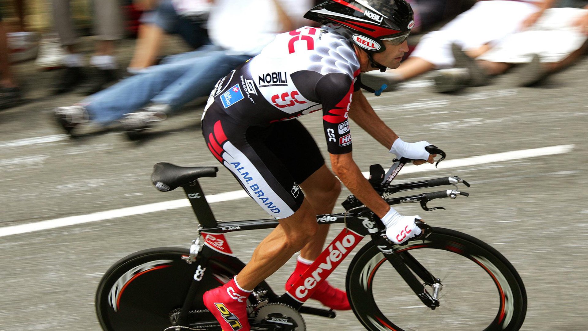 库尔图瓦神级掌控比赛走势，秘鲁狂胜厄瓜多尔背后的战术密码