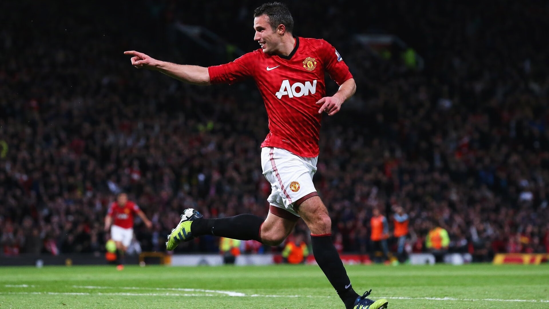 欧冠决赛之夜，梅西压力下完成爆发