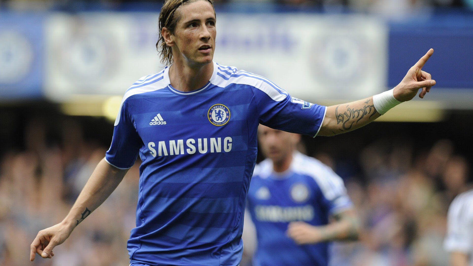 孤勇者的反击,勒克莱尔独扛大旗,阿斯顿马丁惊天逆转梅赛德斯